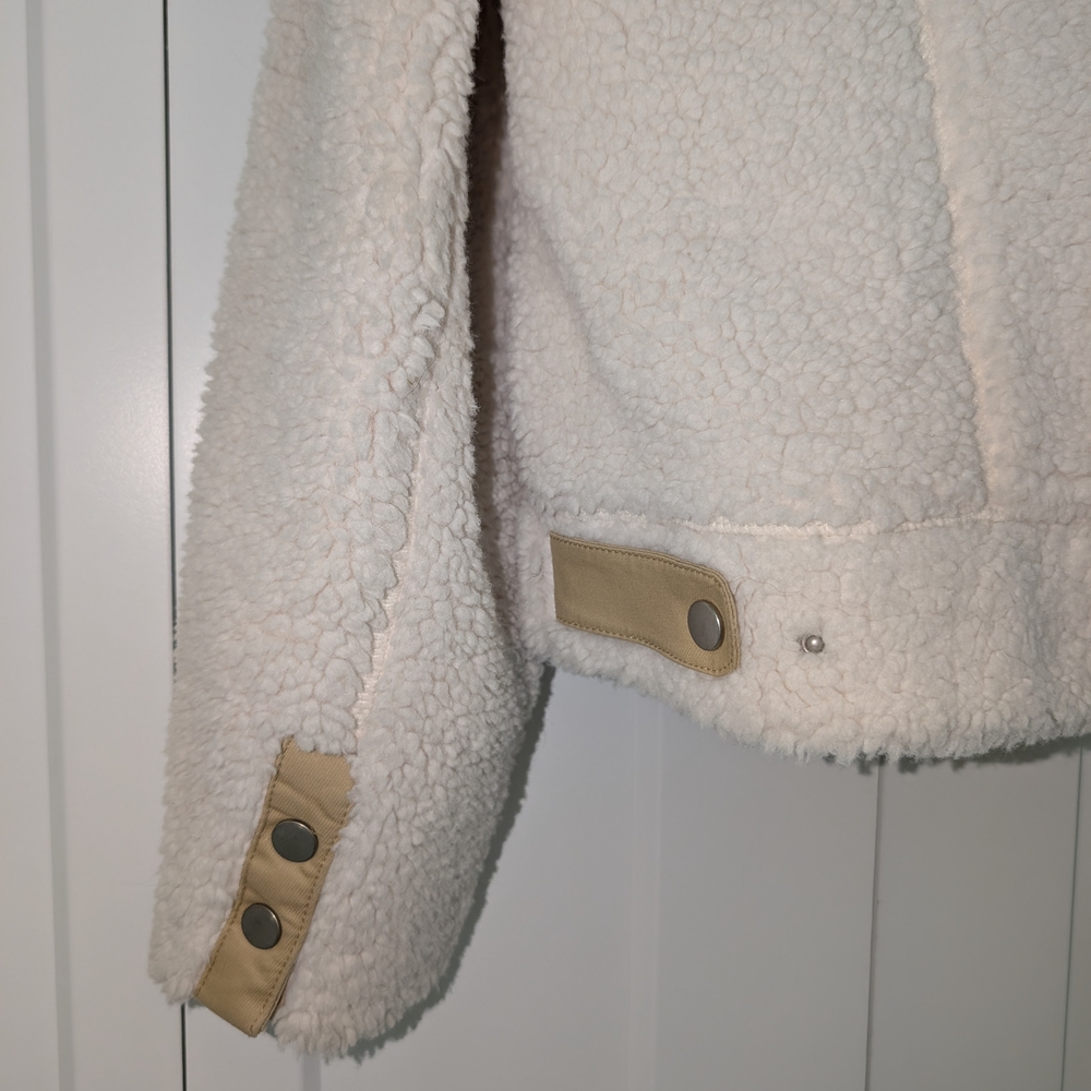 Universal Thread Off-White Teddy Jacket - Picture 3 of 4